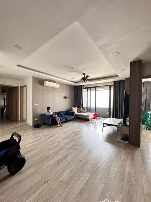 chính chủ bán căn hộ vinhomes gardenia, 3n giá tốt 12 tỷ, 102m2, căn góc view đẹp, lh 