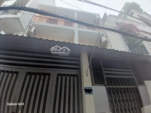 bán nhà riêng 3 tầng, 83 m2, giá ưu đãi tại cách mạng tháng tám, q3, hcm