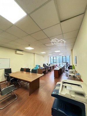 chủ nhà kỹ sư xây tâm huyết, bán nhà mặt phố hoàng văn thái 92m 6 tầng, cho thuê 55tr/tháng, 44 tỷ