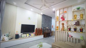 bán căn nhà 4 tầng 4 mê đường giang văn minh sau lưng đường nguyễn hữu thọ