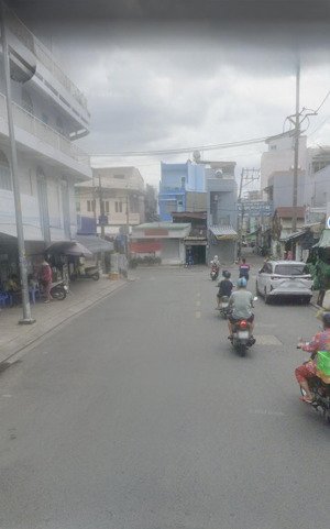 mtkd ngay chung cư gia phú q.6 ( 72m2 ) có vỉa hè rộng - dòng tiền thu nhập 15tr/ 1 tháng