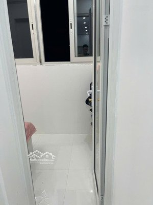 chính chủ bán nhà tập thể địa chỉ: ngõ 43 nguyễn ngọc doãn, đống đa cạnh hồ đắc di