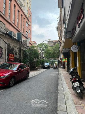 bán nhà ngõ 34 hoàng cầu đống đa 75m2 mặt tiền 6,6m ngõ ô tô tránh thoải mái chỉ 22 tỷ