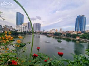 Cực hiếm Mặt Hồ Ngọc Khánh 60M2 5 Tầng 45 Tỷ vỉa hè rộng view toàn hồ