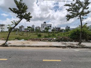 bán đất biệt thự nam hoà xuân đường phan huỳnh điểu 150m2 b2.11 lô 1x giá 7ty350. lh: 