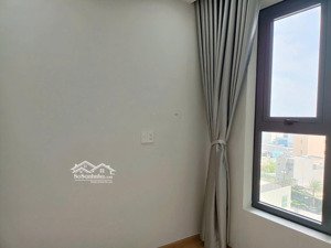 bán căn bcons view hồ đá làng đại học thoáng mát cả ngày, đã có sổ