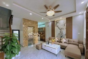 bán nhà riêng tại phạm văn đồng, 59m2, ô tô, kinh doanh, full nội thất, 15.15tỷ
