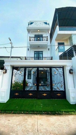 cho thuê nhà 1trệt 2lầu 4pn full nội thất mới xây 100% hiệp thành ngay chợ & trường học việt anh