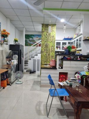 bán nr tại hẻm đường nguyễn văn quá, q12, 36m2, giá 2,64 tỷ