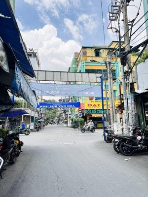 mặt tiền hẻm nhựa 8m - kinh doanh đỉnh - tòa nhà 6 tầng cực vip - trung tâm q3 - khu hiếm nhà bán