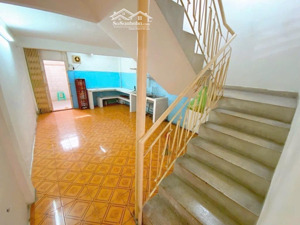 7.2 tỷ, thích quảng đức phường 4 phú nhuận. dt: 54m (3.6m x 16m). nở hậu vuông vức