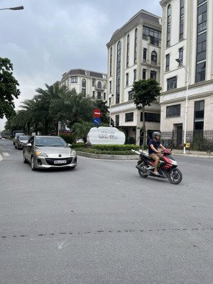 chính chủ cần bán gấp nhà phân lô vỉa hè 50m2/7 tầng tại kđt vạn phúc, hà đông - hàng hot!