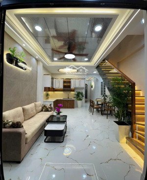 hàng hiếm tân hoá- quận 6 - 3pn - dtsd 84m2 - 10m ra hẻm xe tải - nhà mới keng