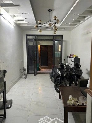 thanh x(ân - ngõ thông - full nội thất- nhà đẹp ở ngay