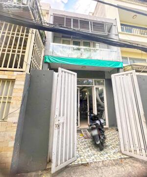 HOT! Nhà 1 lầu mặt tiền hẻm 3m cạnh khu Cư xá ngân hàng, Quận 7