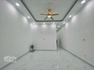 emart, sát bên tân bình, 5*20m ngay chợ phạm văn bạch, chỉ 7,6 tỷ