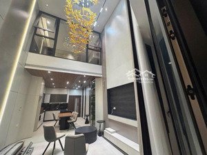 siêu phẩm nhà phúc lợi 57m- 16.35 tỷ -7 tầng thang máy - trung tâm cự khối -cách 1 nhà ra đường 40.