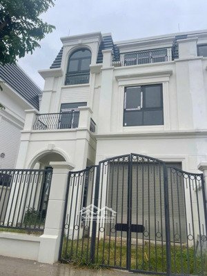 chính chủ cần tiền bán gấp bt hinode