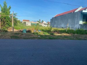 đất full thổ, thuộc pk8 vân phong, đất vuông vắn đẹp, dt 110m, đường nhựa ô tô, giá 1tỷ500