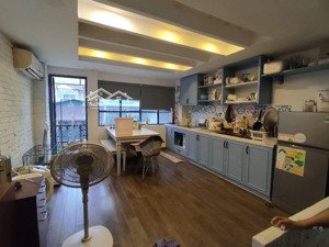 hiếm! nhà phố hoàng cầu 52m, mặt tiền 4m vài bước ra hồ