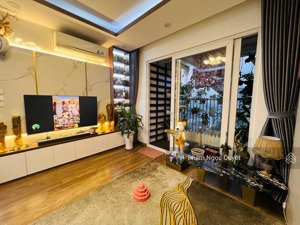 (giá thật) chính chủ bán căn 146m2 4pn tầng trung full nt giá 12.5 tỷ cc golden land