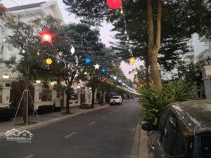 bán biệt thự góc 2 mặt tiền khu cityland garden phường 5, dt: 9,7 x 21m, nhà có thang máy