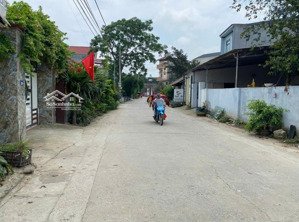 cắt lỗ 100tr bán nhanh lô đất 360m2 trong tháng, gần bệnh viện quân y 105