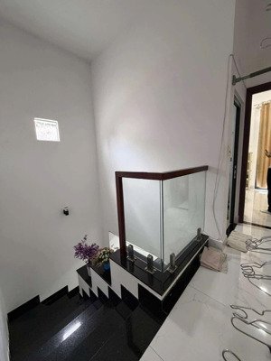 bán nhà bình tân rẻ nhất trong phân khúc 4 tỷ. nhà mới btct 48m2, 2pn, sổ vuông đẹp, ko lỗi lầm gì.