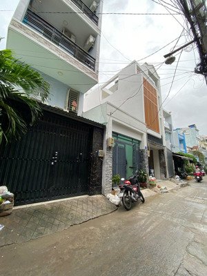 giá 7.2 tỷ - hẻm thông xe hơi độc lập (4.2mx18.3m) lửng 2pn, 2wc nhà ở liền