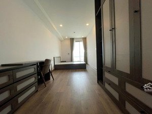 hàng hiếm- sky89 quận 7- 1pn, 1wc, view sông - full nội thất đẹp- chỉ 12 triệu/ tháng.