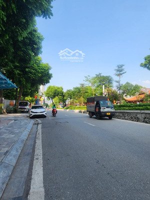 bán gấp nhà phố lạc long quân tây hồ 45m 5 tầng oto tránh kinh doanh nhỉnh 16 tỷ tl mạnh