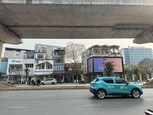 cho thuê mp hồ tùng mậu,dt 100mx2t,mt8m, view trường đh, thông sàn,sạch sẽ giá 100tr.lh 