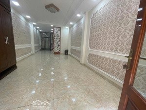 gấp bán nhà riêng võng thị - nhà đẹp - 3 bước ra phố - gần hồ tây - 50m, 5 tầng, nhỉnh 15 tỷ