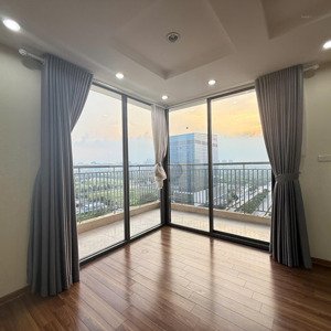 bán cc 4pn, 2wc, 132m2 ban công nam thoáng mát tại n01-t2 ngoại giao đoàn lh /zalo