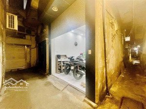 thịnh quang - đống đa - nhà xây 6 tầng thang máy - 3 ngủ - 1 ngủ master -dt :41m giá 13 tỉ ở sướng