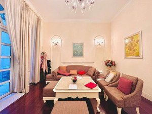 nhà đẹp dân xây phố thái hà tặng full nội thất 19 tỷ. dt 62m2 - mt 4,5m.