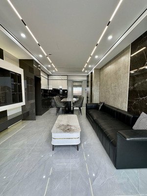 phân lô xuân đỉnh, 36m2 hơn 10 tỷ, gần kdt ciputra, ngõ thông , ô tô đỗ, nội thất vip, sát phố