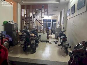 Bán nhà Mễ Trì Thượng 70m2 vị trí đẹp 10m tránh 30m ra mặt phố 10.5 tỷ