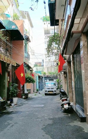 ngay nhà ga t3, hoàng hoa thám, tân bình, 82m2, 4 tầng, loanh quanh 10tỷ