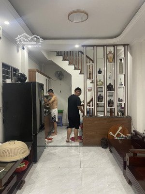 chủ có lộc bán gấp nhà thái thịnh ở 2 năm như mới, cách phố 15m, 30m2 giá chỉ 7.5 tỷ