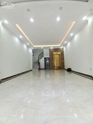 Bán nhà Võ Thị Sáu 66m2 ba gác đỗ cửa ngõ thông 5 tầng thang máy 12.6 tỷ