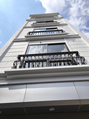 siêu phẩm mp cầu diễn tây tựu 130m 5t mt5,5m thang máy nt víp kd đa ngành chào 22 tỷ htro banks