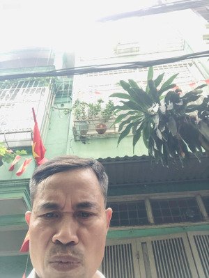 cần bán nhà vip nghĩa tân nhà phân lô - ô tô tránh 7 chỗ vào nhà - trung tâm cầu giấy - ngõ 6m -