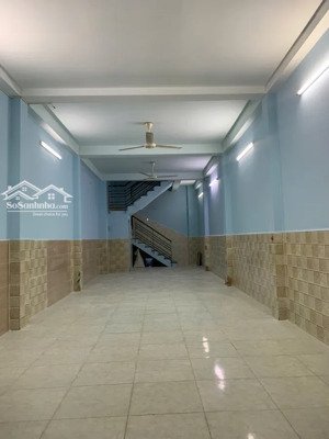 chủ bán nhà 4 tầng, có sân thượng, 4pn, tiện ở hoặc cho thuê, hẻm xe hơi, giá chỉ nhỉnh 7 tỷ