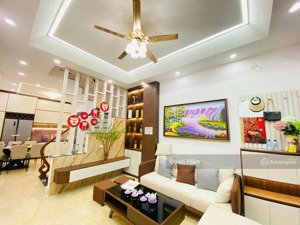 nhà riêng văn cao, mặt ngõ nông, trước nhà sh quay đầu, 30m oto, nội thất sẵn đẹp ở ngay, 42m2*5t