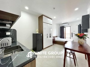 cho thuê căn hộ ban công full nội thất gần ung văn khiêm gần hàng xanh giáp q1, q2 ở bình thạnh