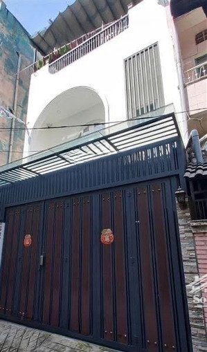 bán nhà riêng quận 11 - lãnh binh thăng- hẻm xe hơi-65m-3 tầng (5,5mx12) - chỉ 10 tỷ 8