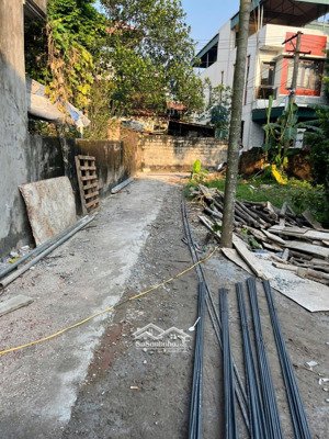 nhà 4 tầng văn hội văn bình thường tín. dt55m mt4,2m giá 4,75 tỷ. gần chợ văn hội gần đường ql1a