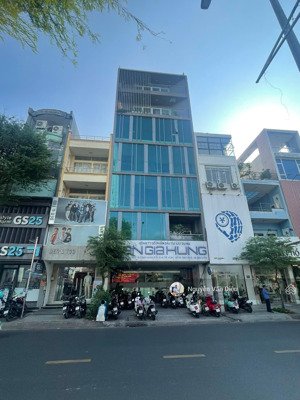 chính chủ cần bán nhà mặt tiền đường bàu cát -( dt 5.5x25m) - hầm 7 tầng- hđt 150tr/th- giá 25 tỷ