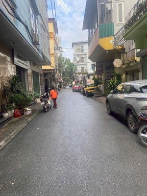 đất đẹp 43m² cửu việt, trâu quỳ - ô tô vào nhà, kinh doanh tốt, sổ đỏ chính chủ giá chỉ 6.48 tỷ tl